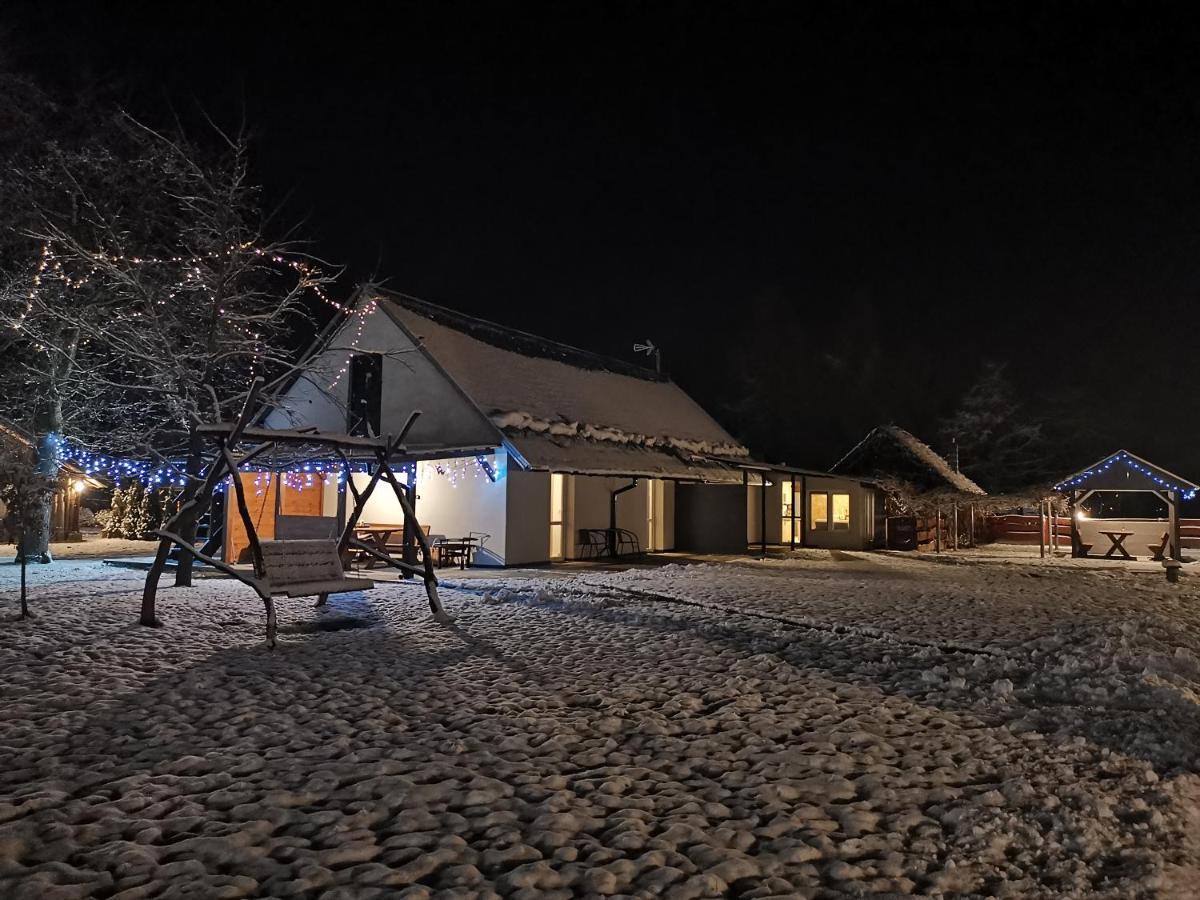 Appartamento Agrochalupki Korczowa Esterno foto
