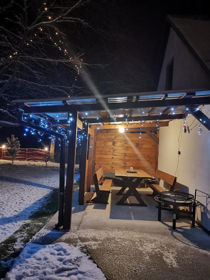Appartamento Agrochalupki Korczowa Esterno foto